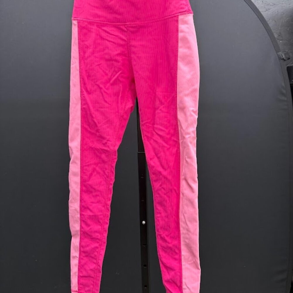 Wilo the Label Pink Two-Toned Ribbed Leggings